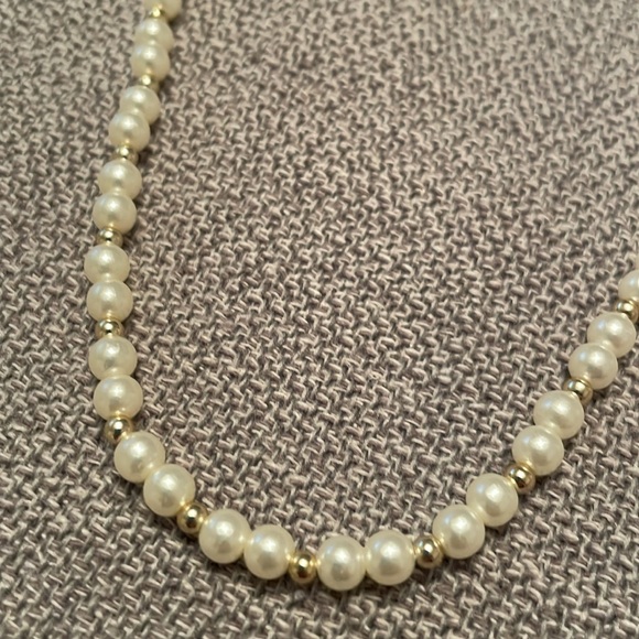 Eyeglass Chain Lanyard Holder Leash Beaded with Faux Pearls & Gold Beads - Picture 5 of 6